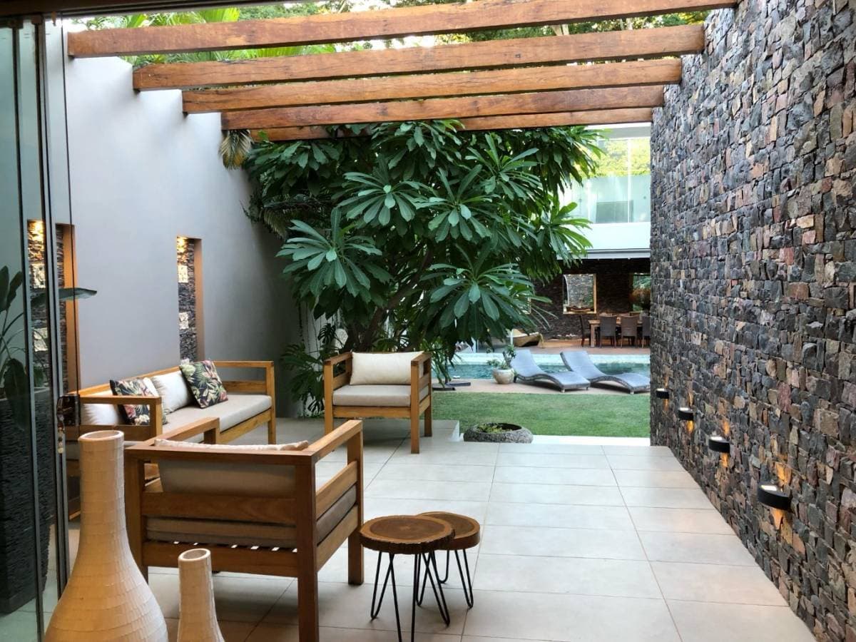 Exclusiva casa amoblada estilo bali, barrio Recoleta, Asunción, foto 3
