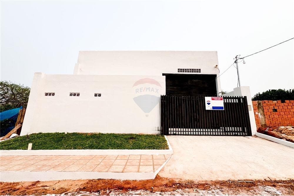 Vendo deposito a estrenar en Villa Elisa