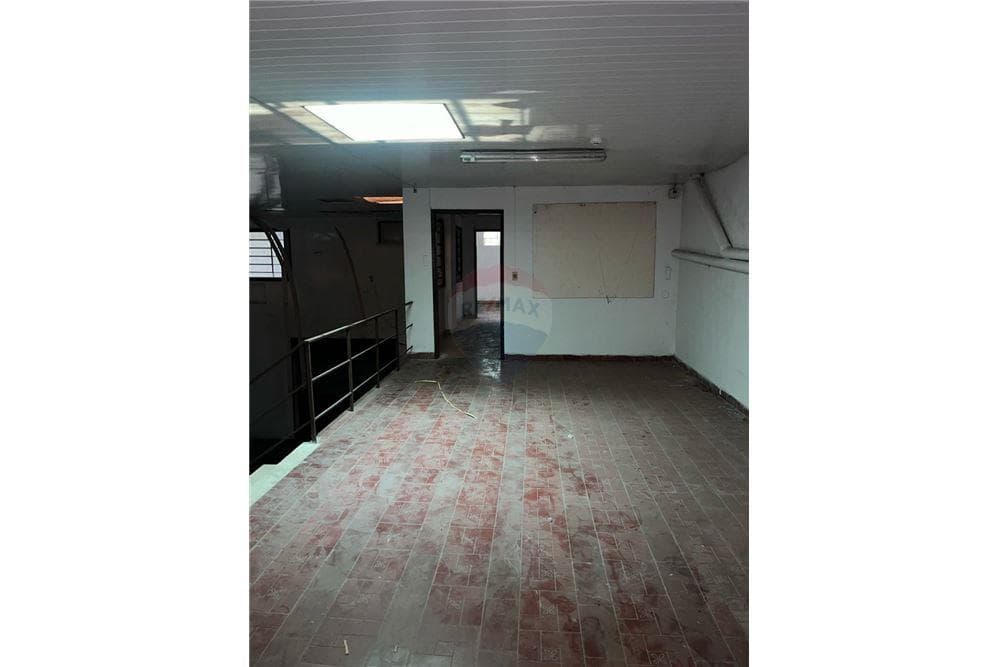 En venta amplio deposito en san vicente Asunción, foto 5