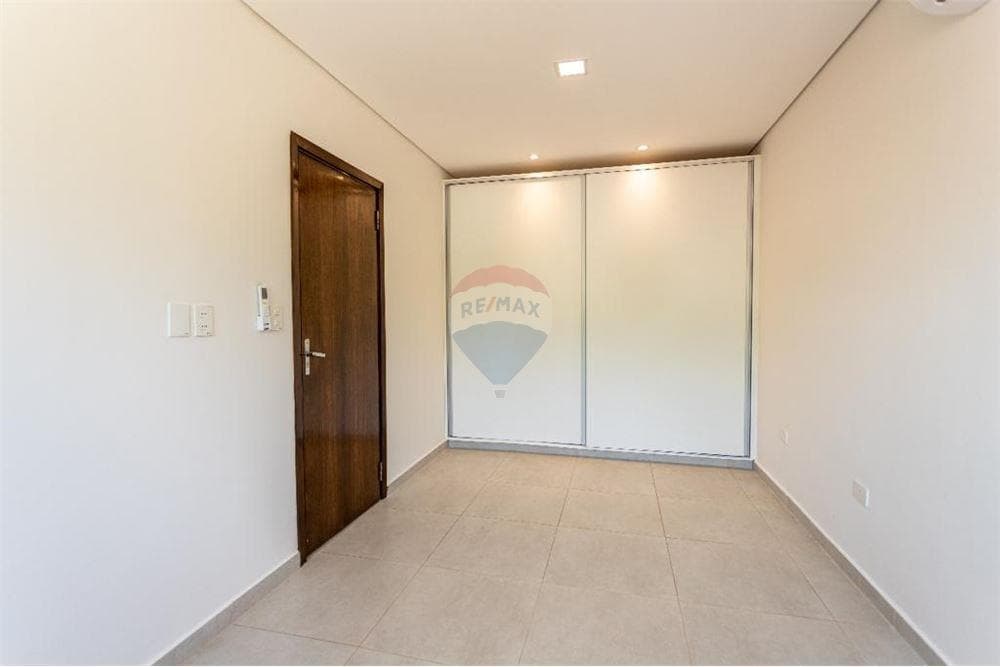 Duplex en loma merlo Luque, foto 3