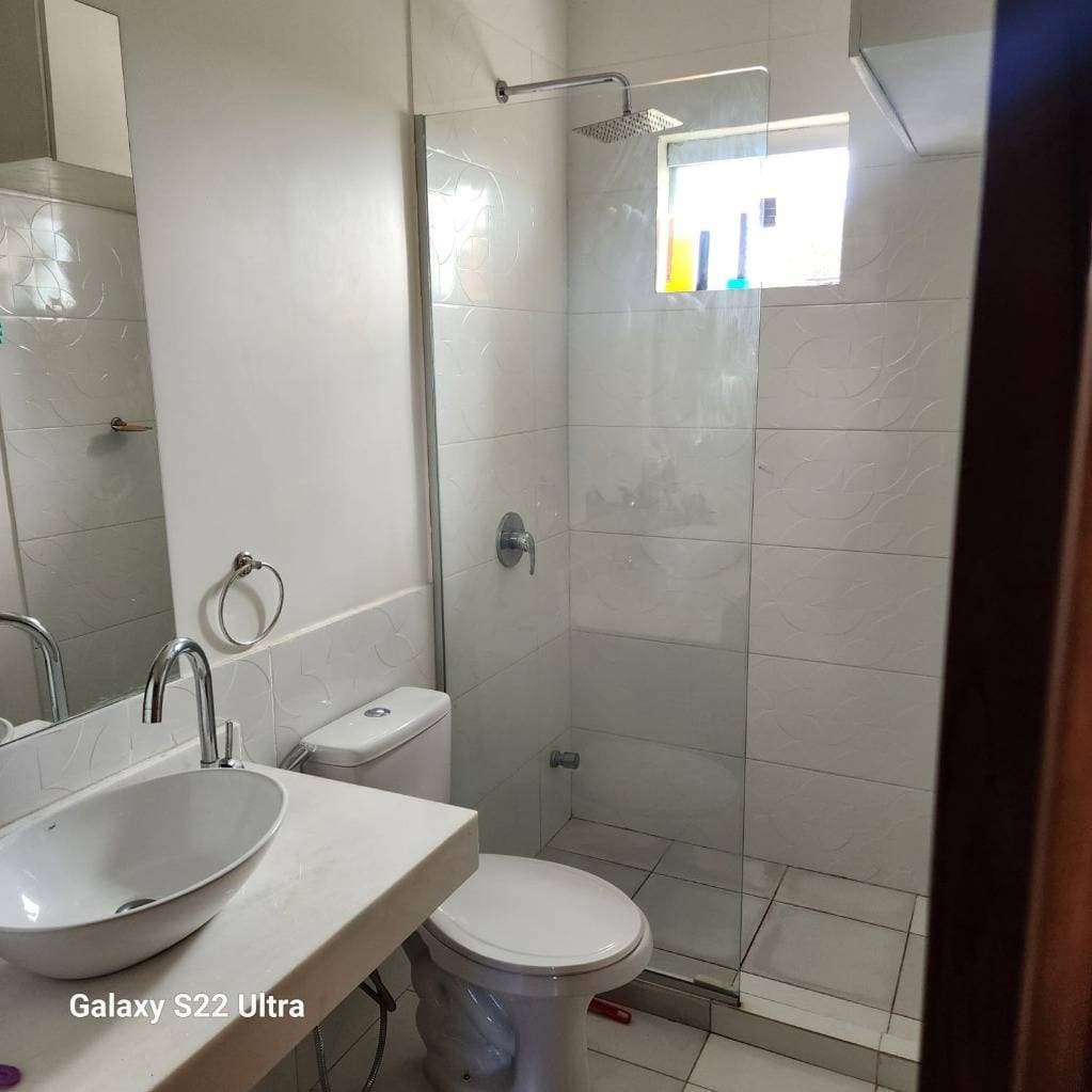 En venta departamento de 3 Dormitorios en ciudad de Lambaré, foto 4