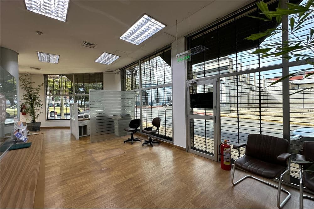 Amplia oficina en PB, Edificio Corporativo, CENTRO, foto 3