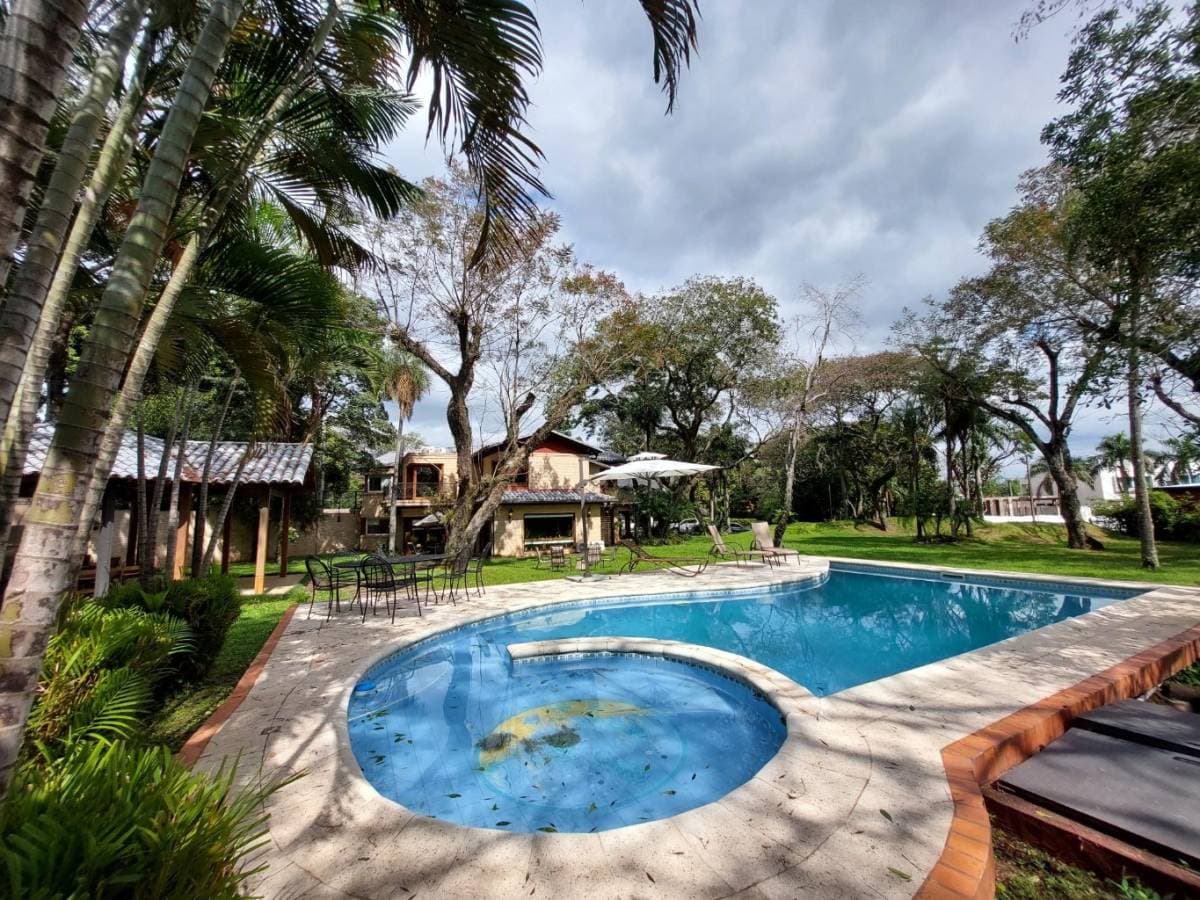Exquisita Residencia en Alquiler en Lambaré - Zona Yacht, foto 1