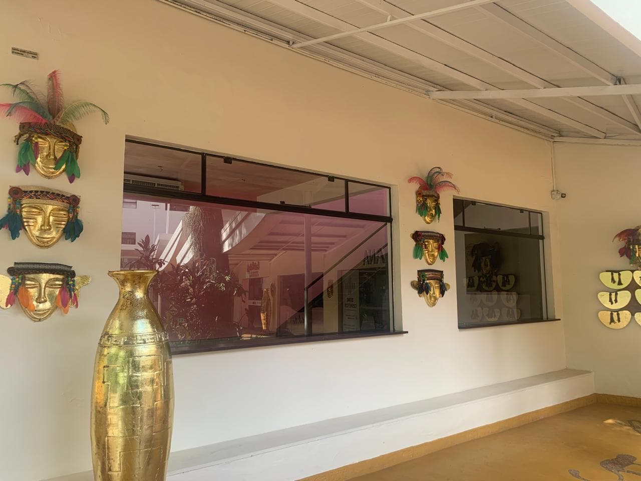 Salon comercial paseo quimbaya Villa Morra, foto 3
