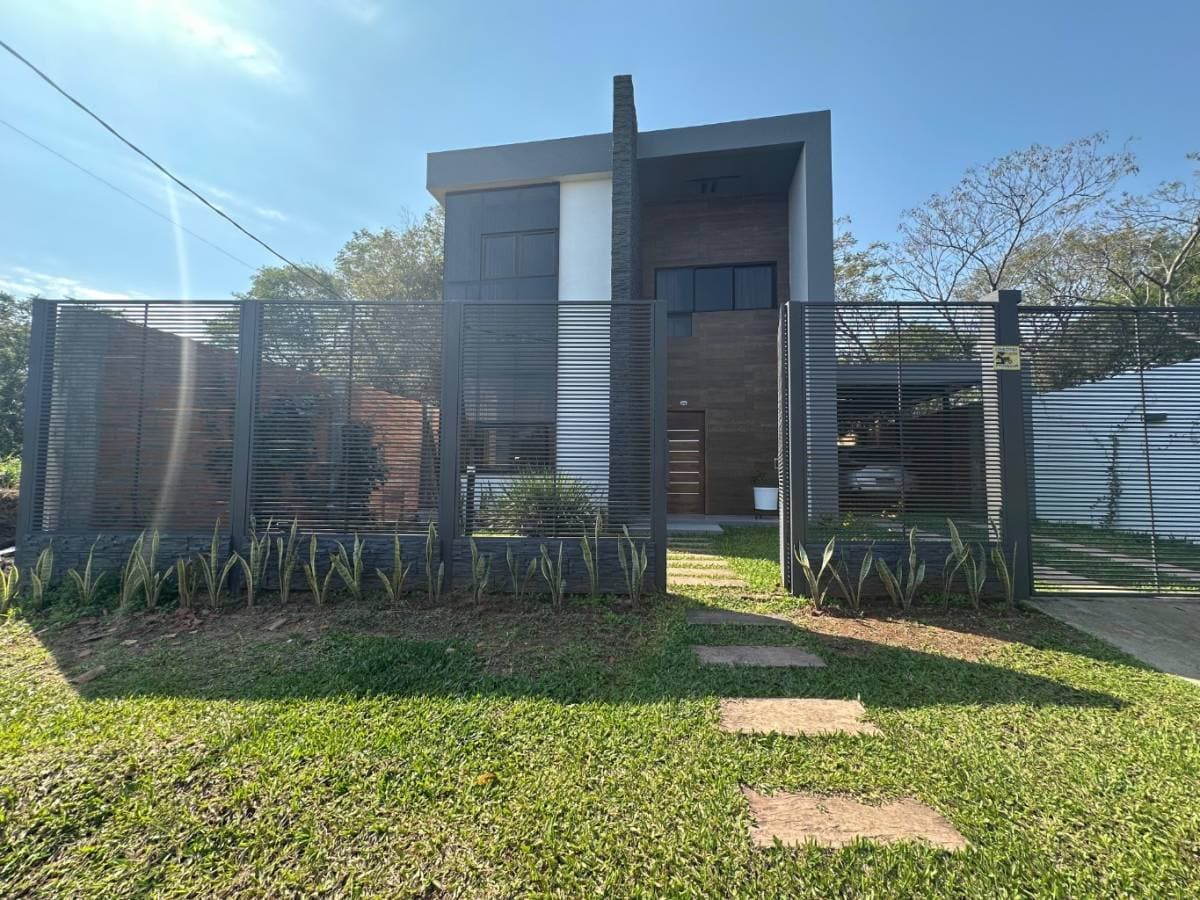 Casa en Venta – San Bernardino Urbanización Puerta del Lago, foto 2
