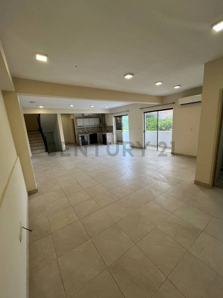 Dpto tipo duplex en barrio Herrera — foto 2