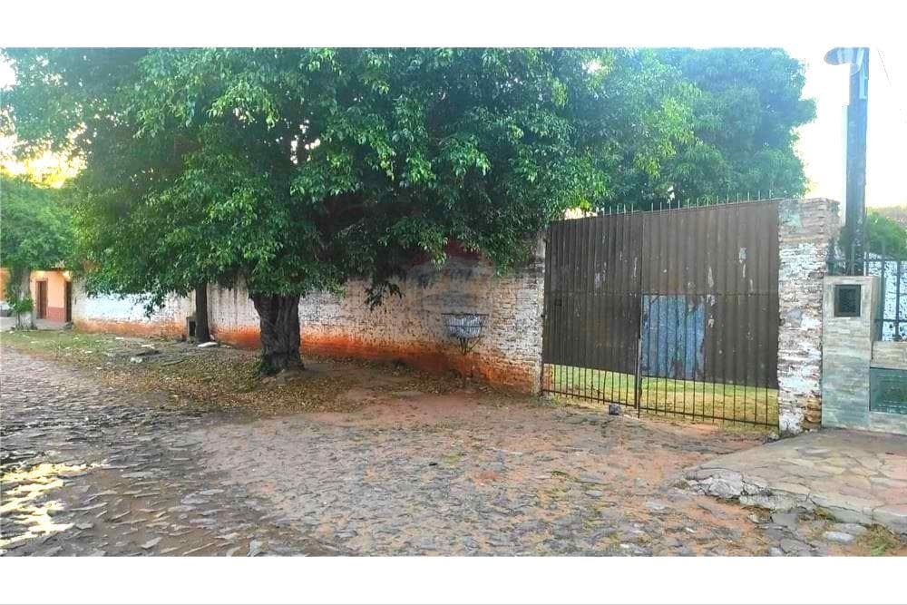 Vendo terreno a pasos de cacique lambare 1.900 m2