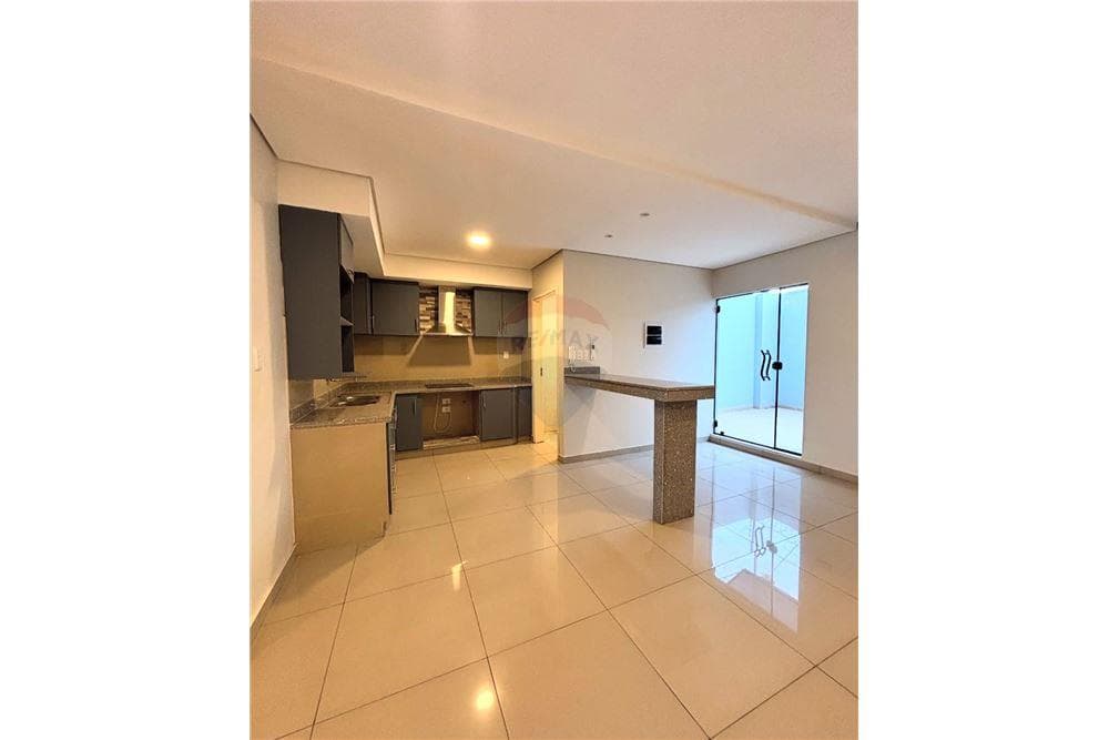 Dúplex en Alquiler – Santa Margarita de Youville, Campo Grande, Luque, foto 3