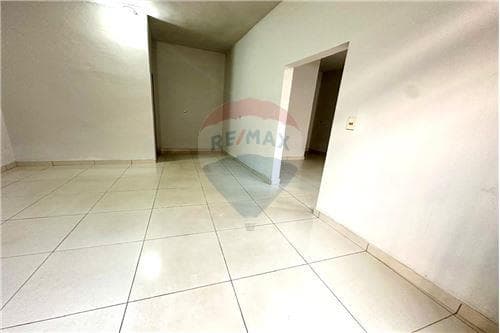Casa con salones comerciales, foto 3