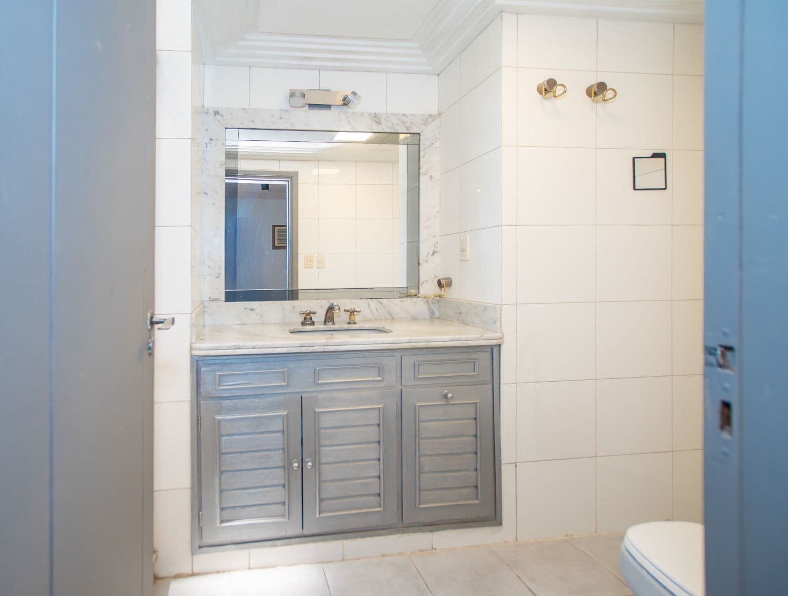 En oferta departamento de 3 dormitorios en Barrio Manora, foto 3