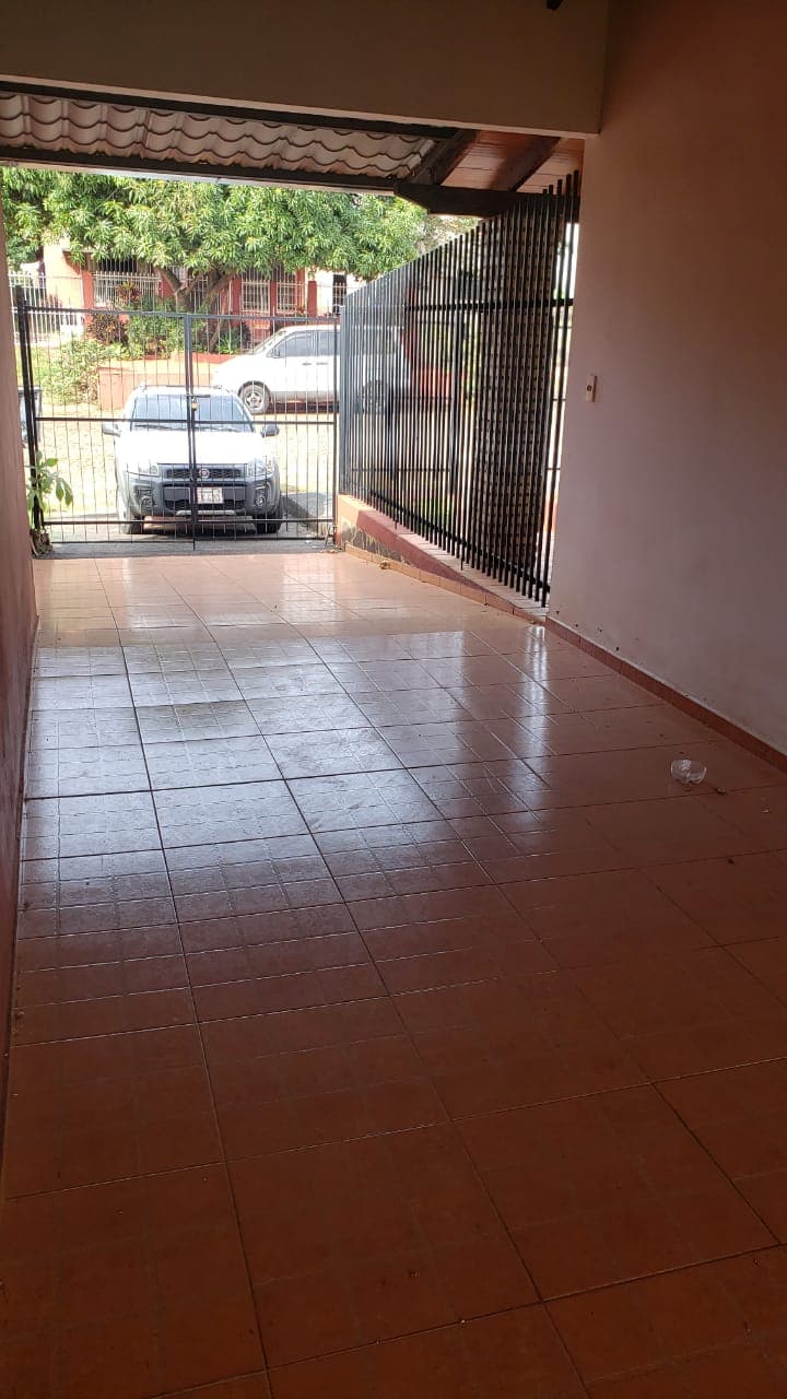 Casa en barrio San José!! Zona biggie!! Ref. Pio, foto 3