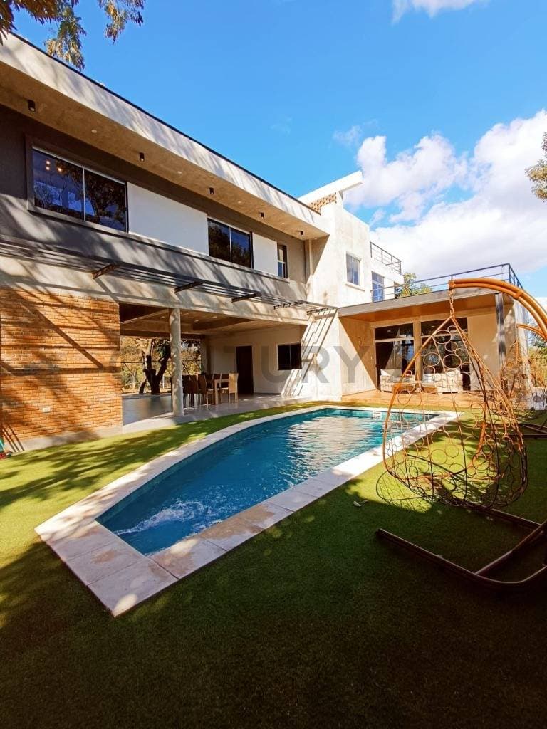 Residencia en San Bernardino, foto 2