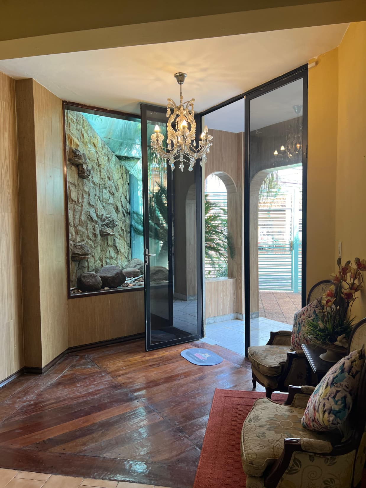 Hermosa residencia en alquiler o venta Asuncion zona O'Gaucho — foto 4