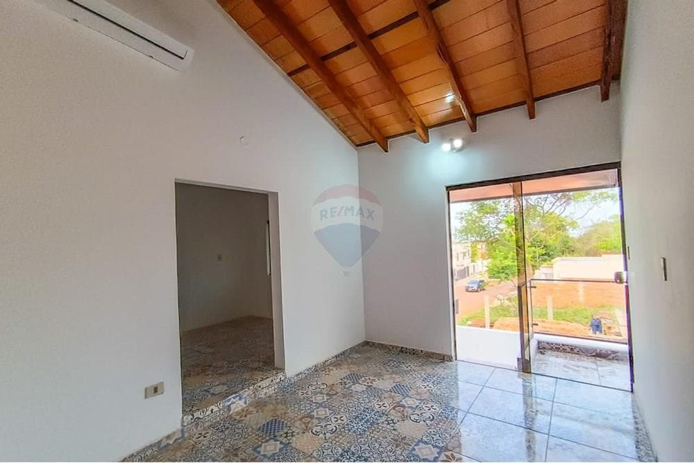 "Triplex Moderno en Lambaré: Elegancia y Comodidad, foto 5