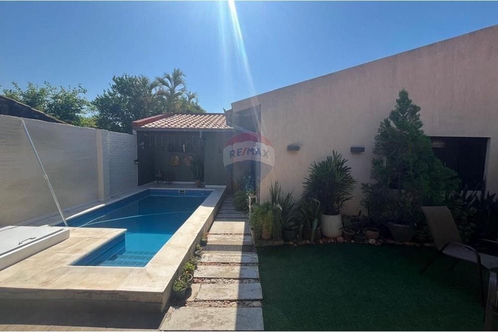 Casa en venta en Villa Morra, foto 2