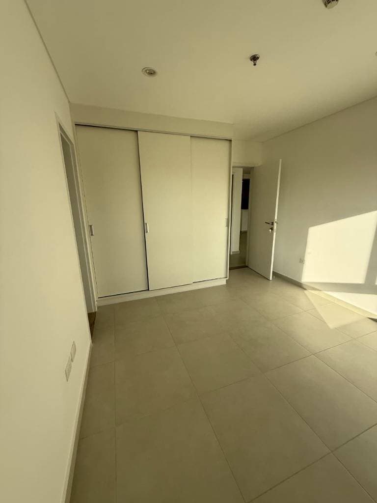 Departamento de 2 dormitorios edificio fortaleza molas lópez, foto 4