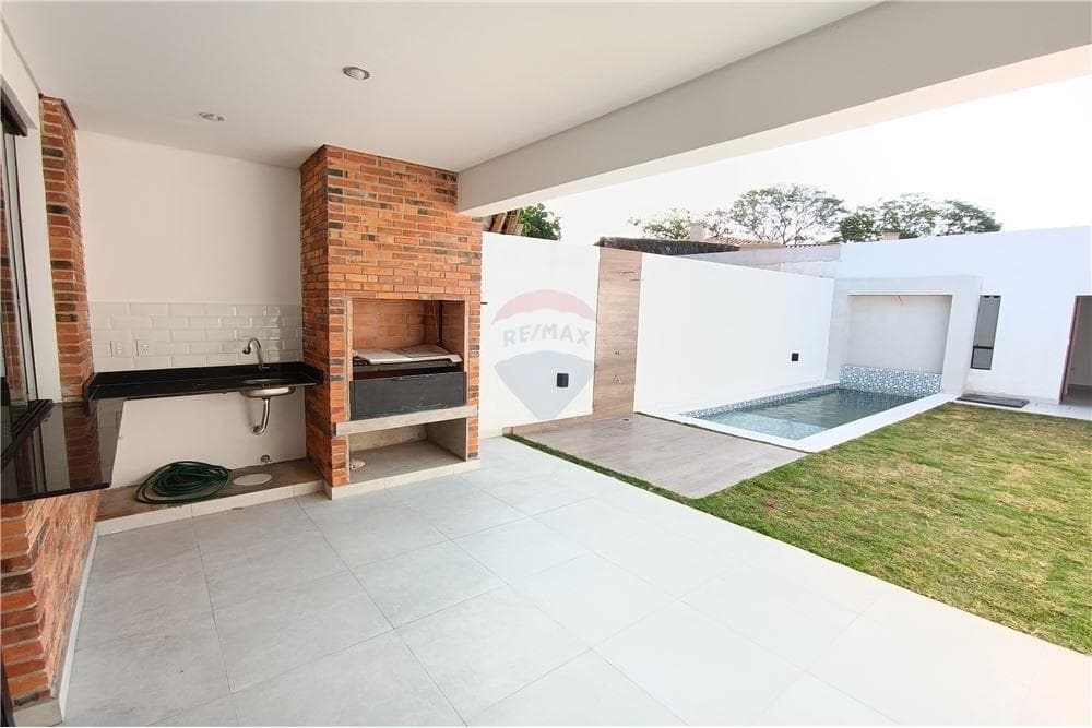 DUPLEX EN Luque Ubicado en Loma Merlo, a 1/2 cuadra de la avenida América, foto 2