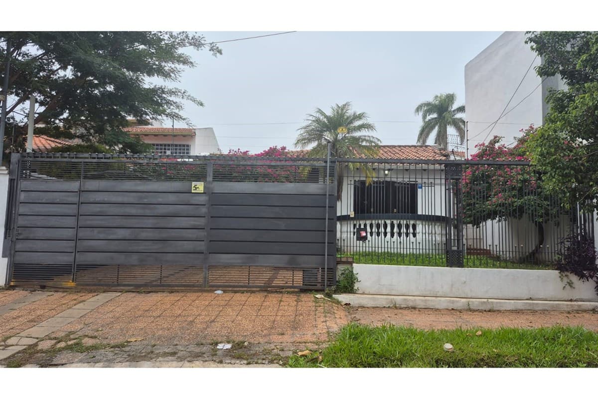 Alquilo casa en asuncion