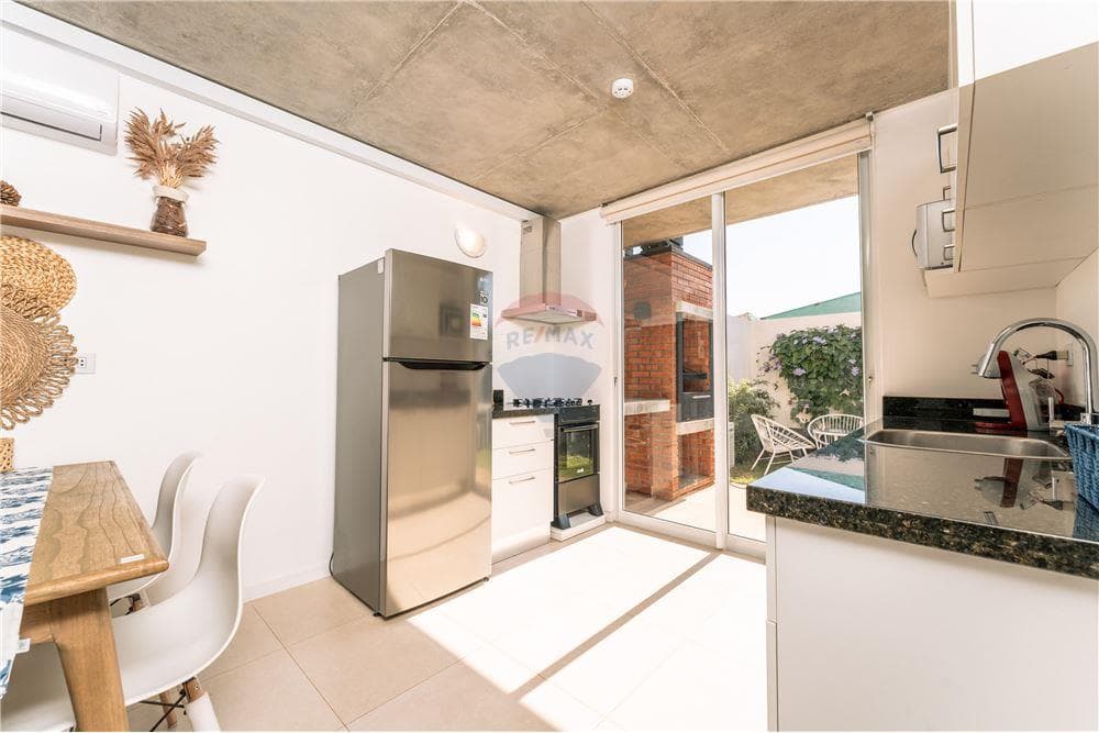 Casa - Venta - Luque, Paraguay, foto 3