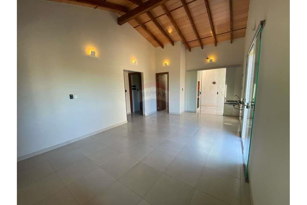 Hermoso duplex en areguá compañia pindolo, foto 2