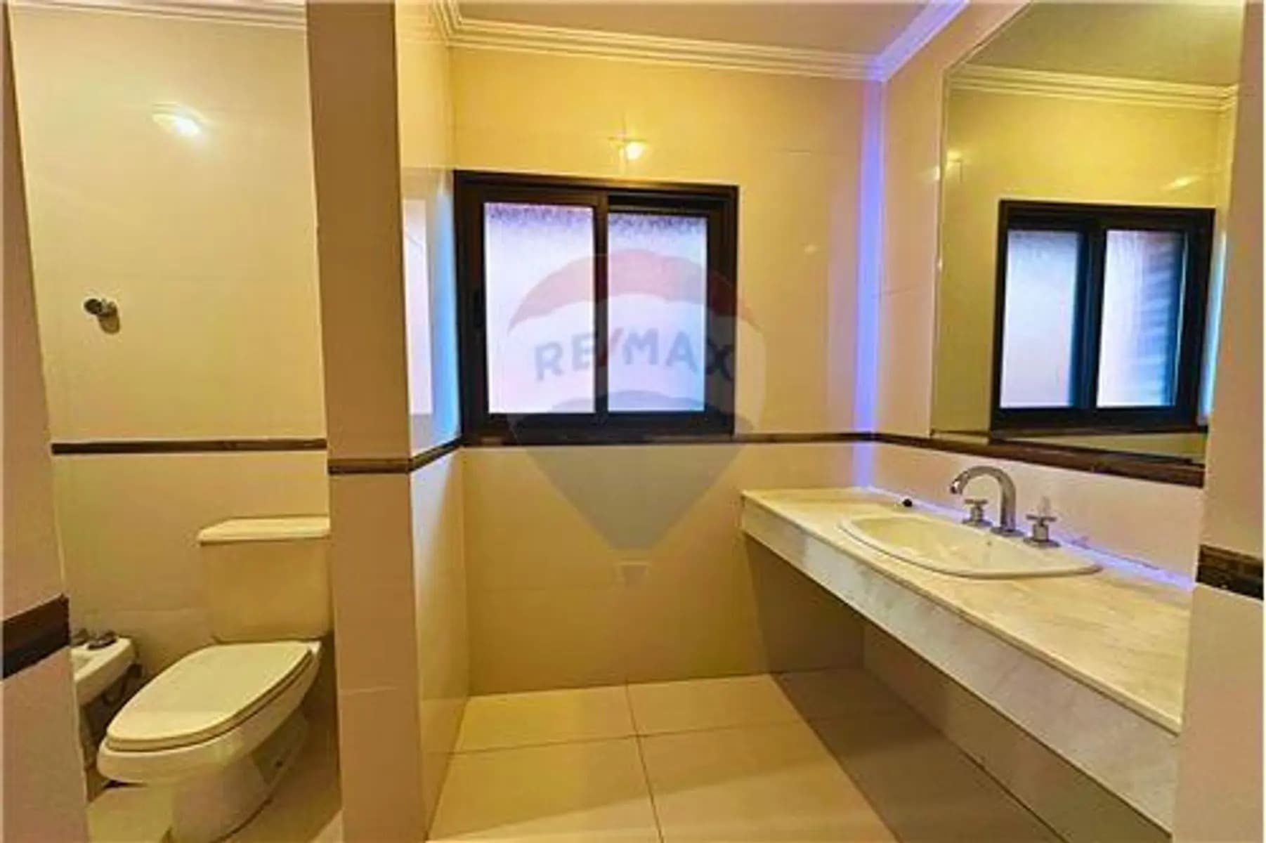 Amplia residencia en Barrio Manorá en alquiler — foto 2