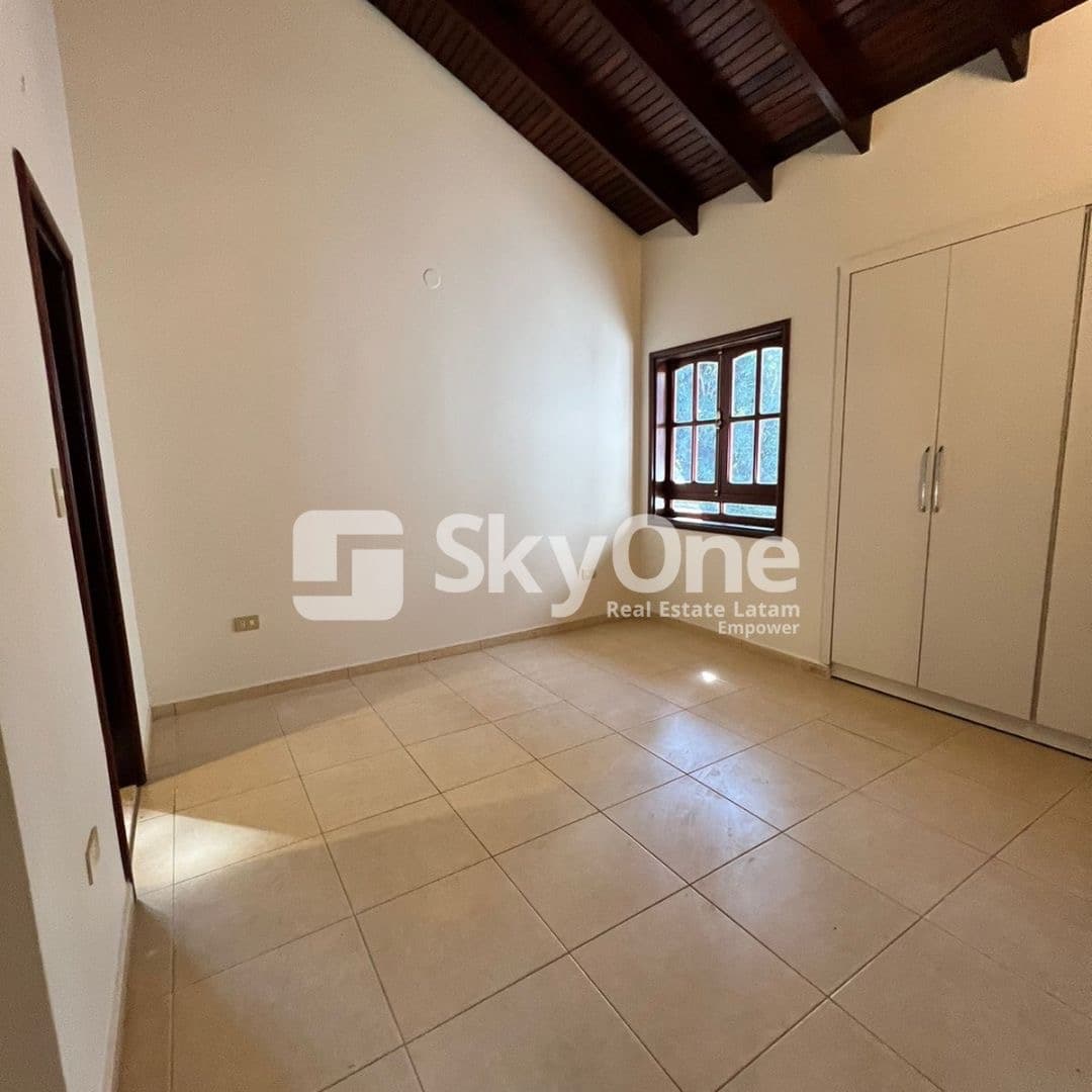 Se alquila casa en el Parana Country Club, foto 4