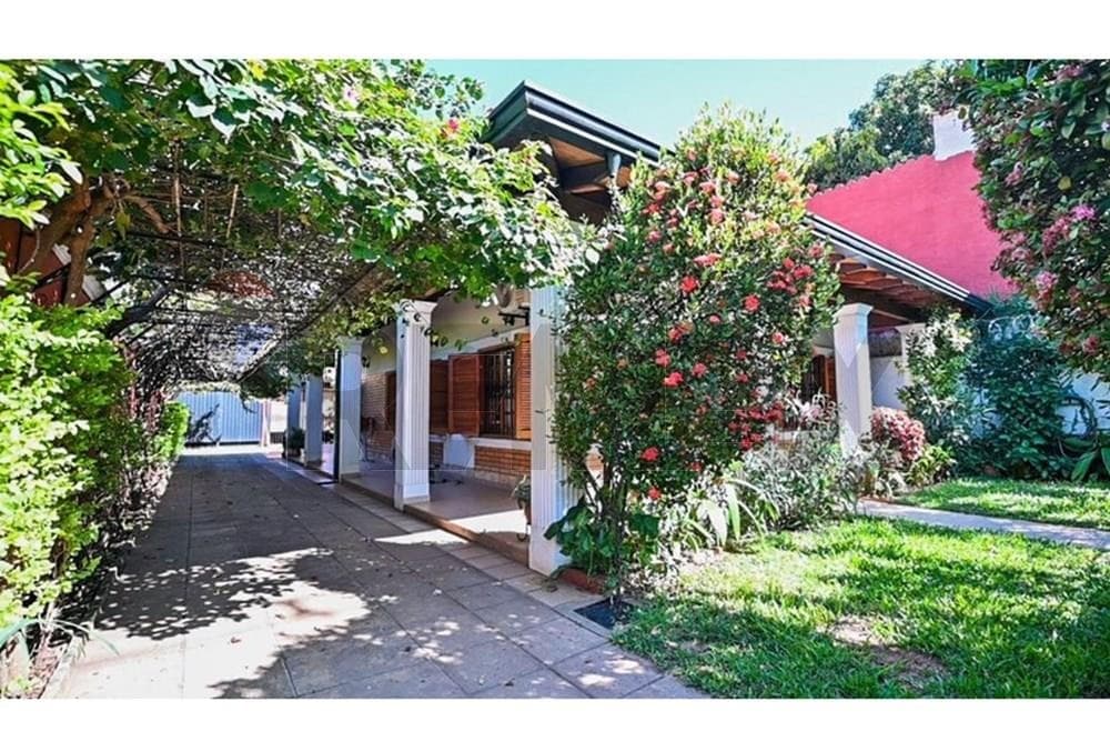 En Venta Hermosa Casa en San Lorenzo Zona Salemma, foto 2