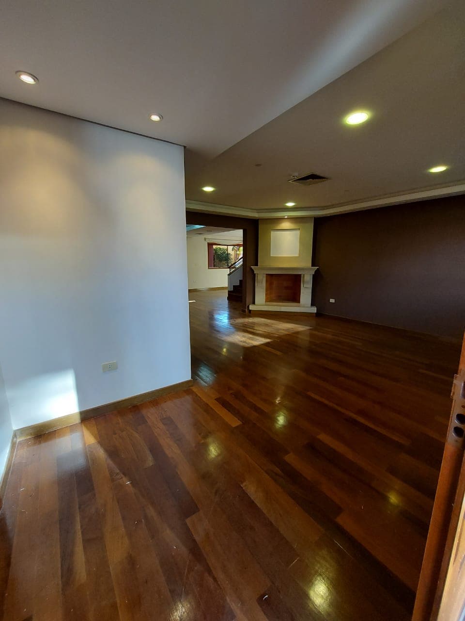 Amplia Residencia en Condominio en Mcal. Estigarribia — foto 3