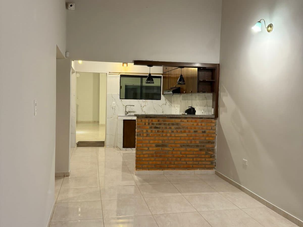 ID 16454 - Alquilo hermosa casa en San Lorenzo, foto 4