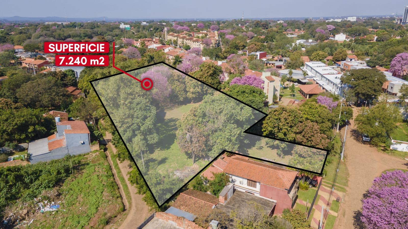 En Venta Importante Propiedad en San Lorenzo con salida a 3 Calles
