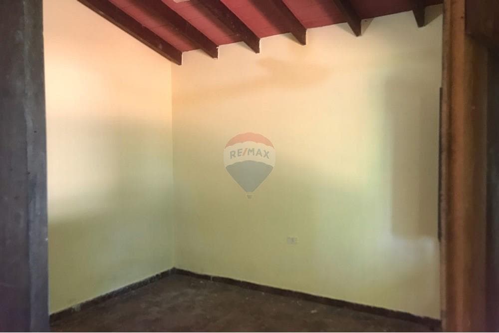 Casa en capiata barrio piro´y, foto 3