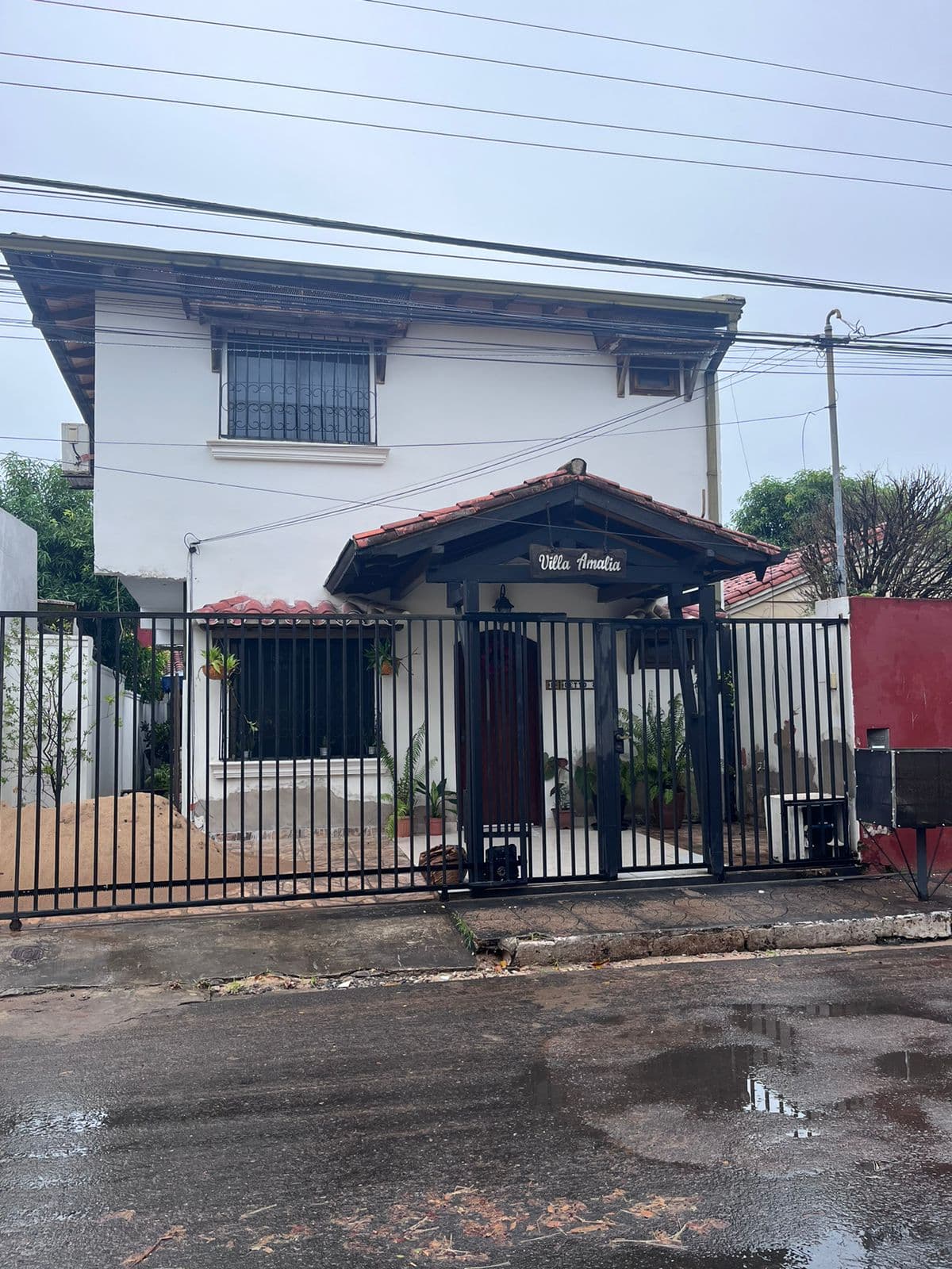 Alquilo coqueto dúplex amoblado