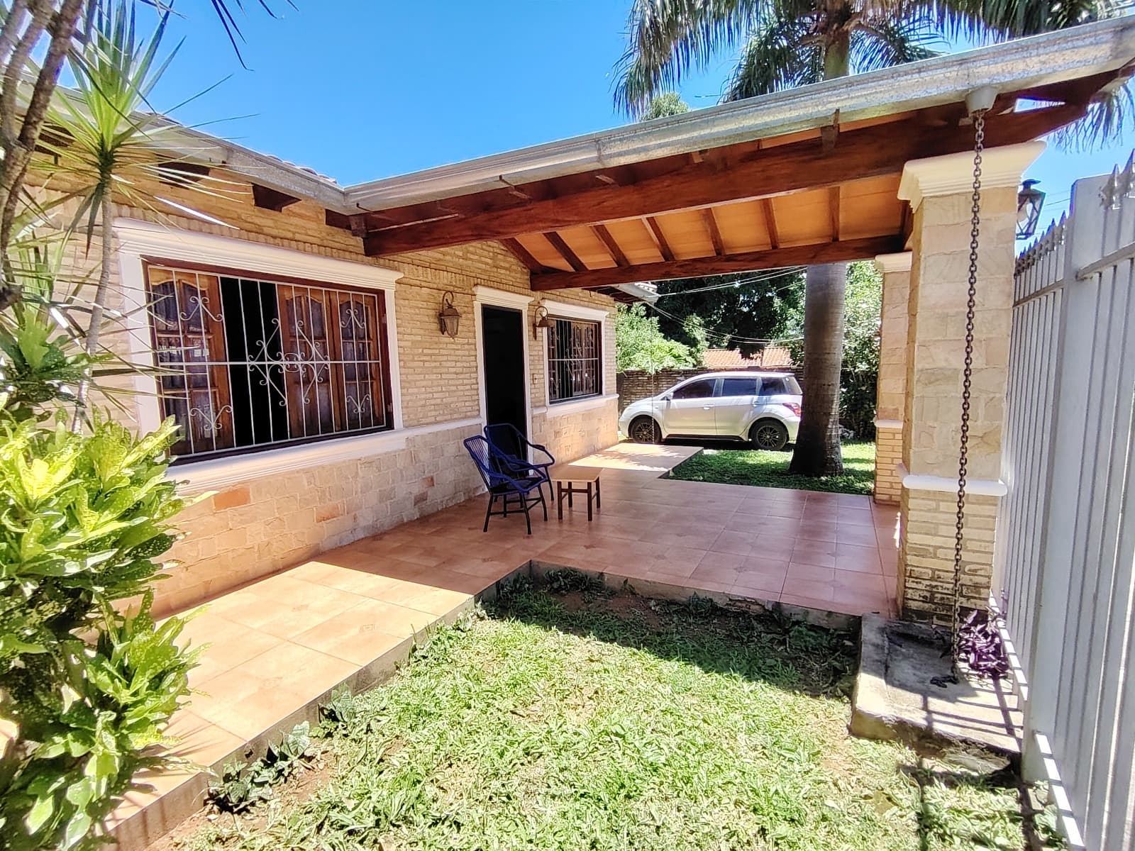 En venta casa en San Lorenzo, foto 2