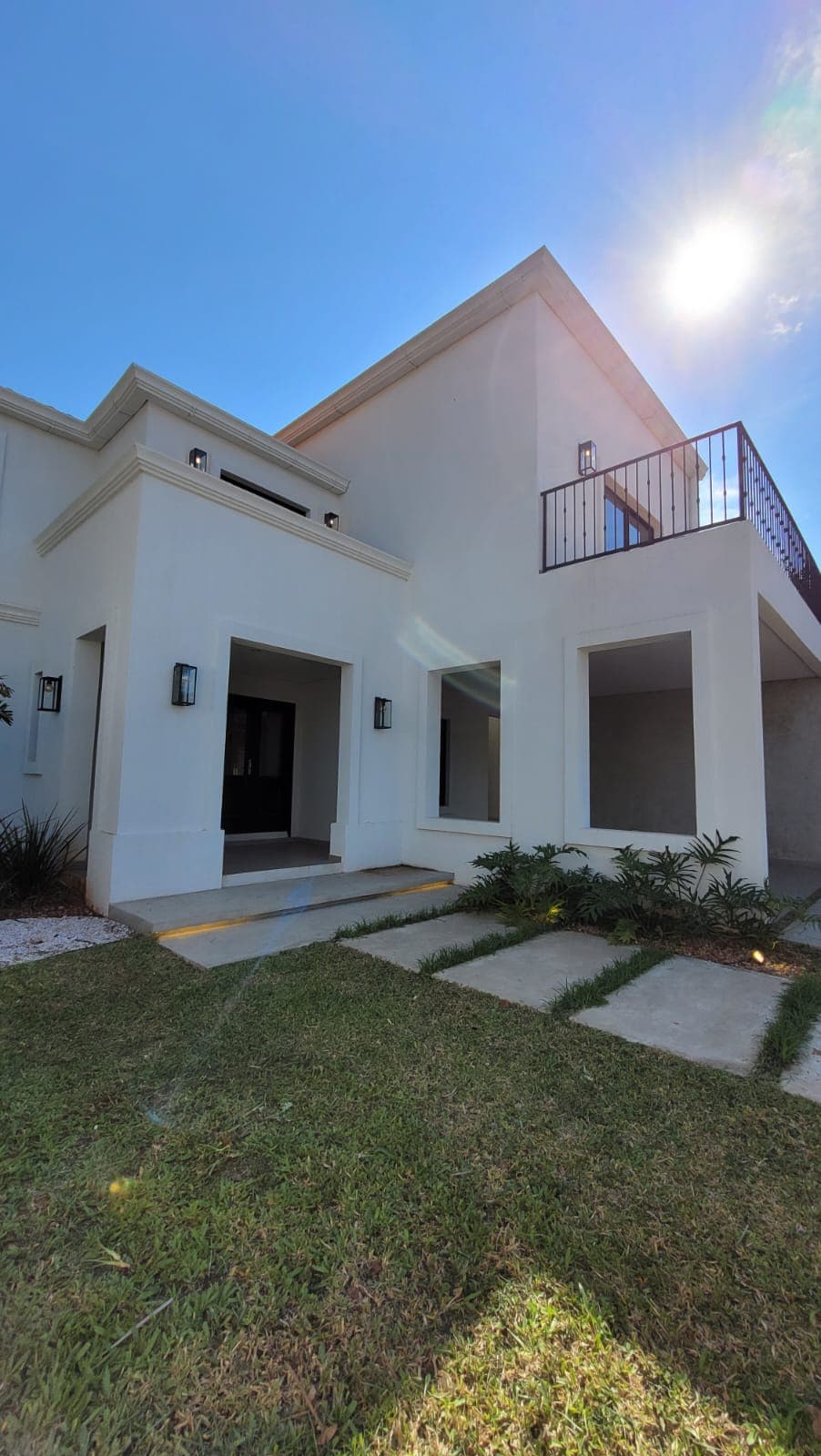 Fina residencia estilo toscano en venta en villa aurelia - Asunción, foto 3