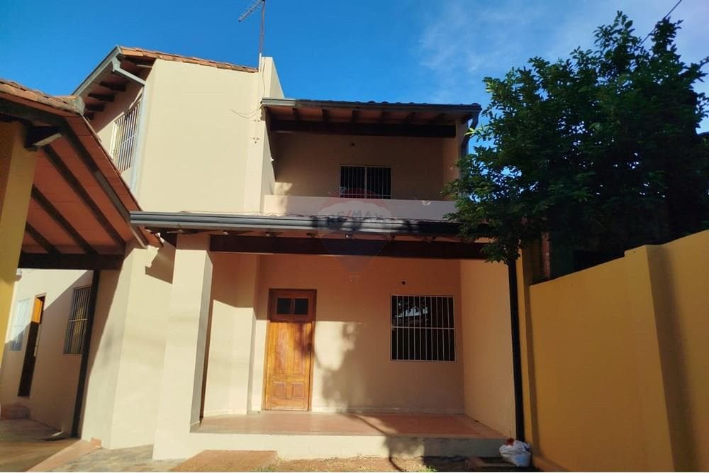 Casa en alquiler - Lambaré, barrio valle apu´a