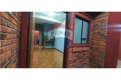 Bloque de departamentos en lambare, foto 3
