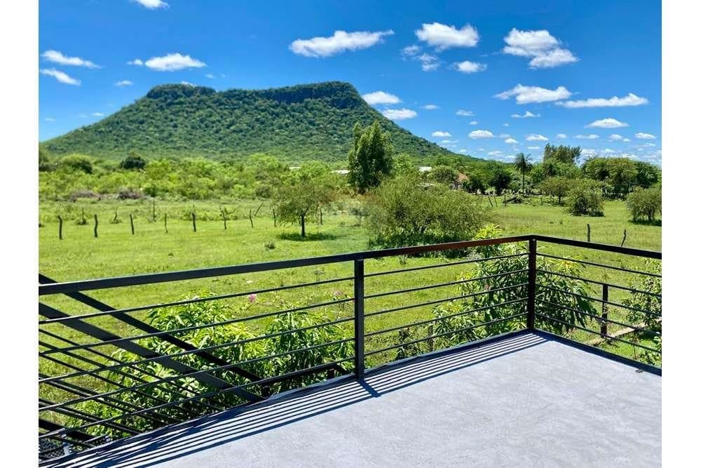 Casa quinta en paraguari con vista al cerro — foto 2