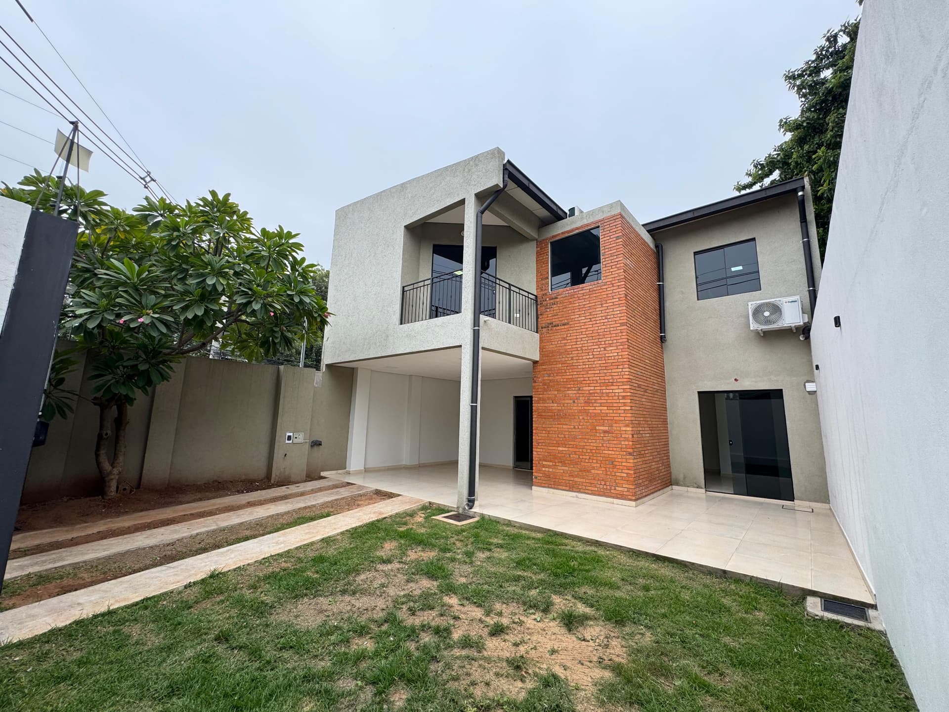 Alquilo Duplex En Asunción Barrio Trinidad