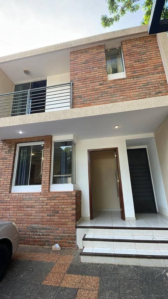 Amplio duplex zona cit — foto 2