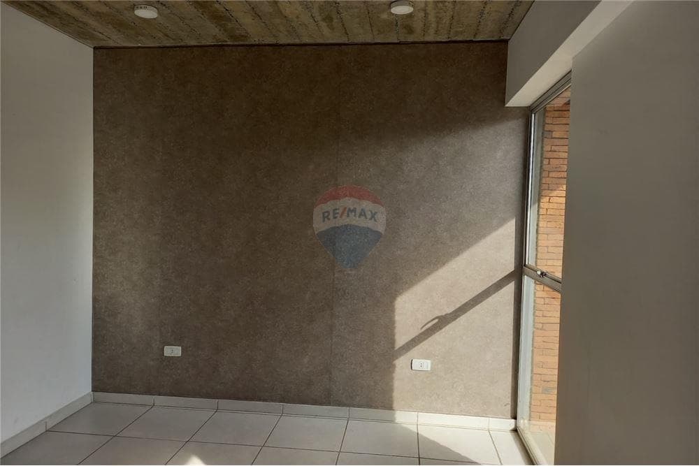 Duplex sobre avenida venezuela, foto 4