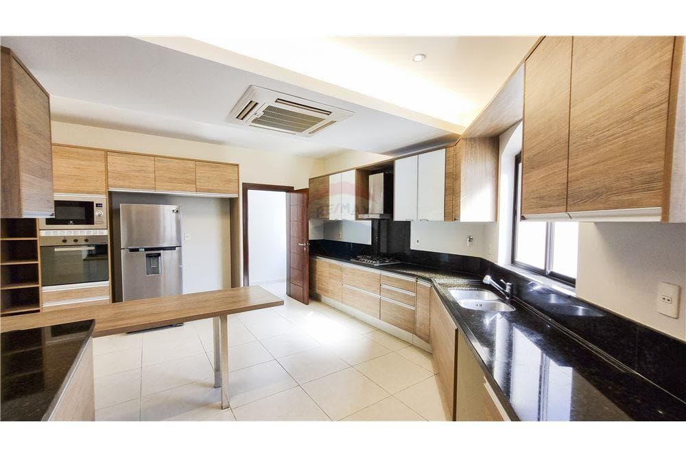 Residencia - Alquiler - Asunción Mburucuyá, foto 3