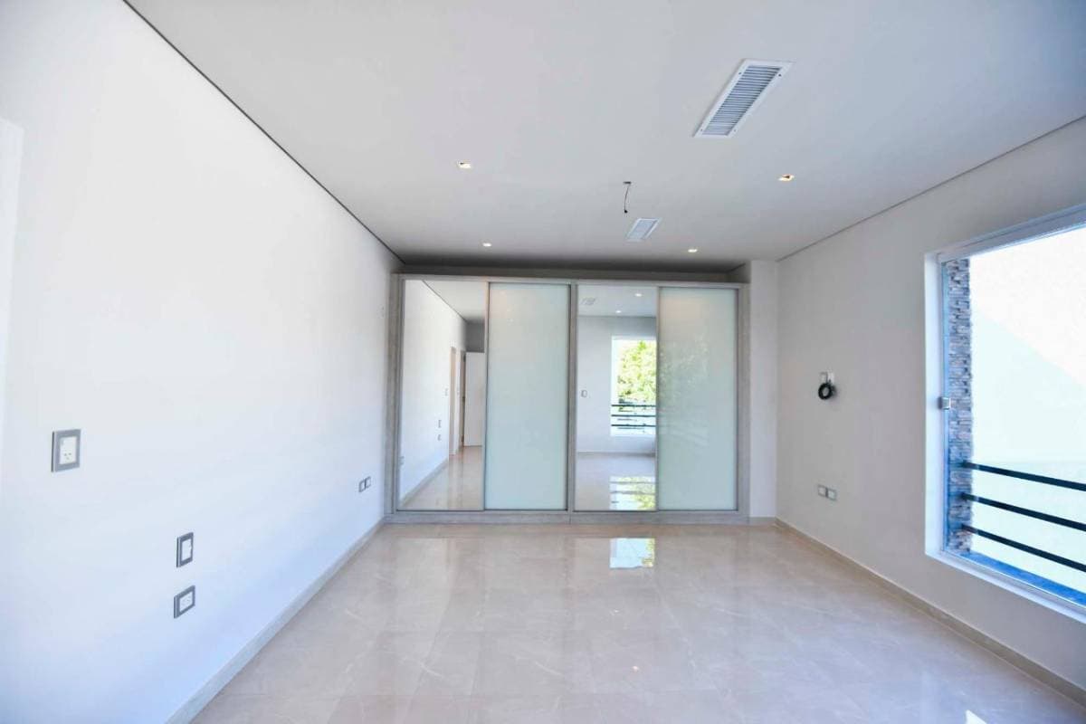 Mega residencia de 4 dormitorios - zona cit / trinity school, foto 3