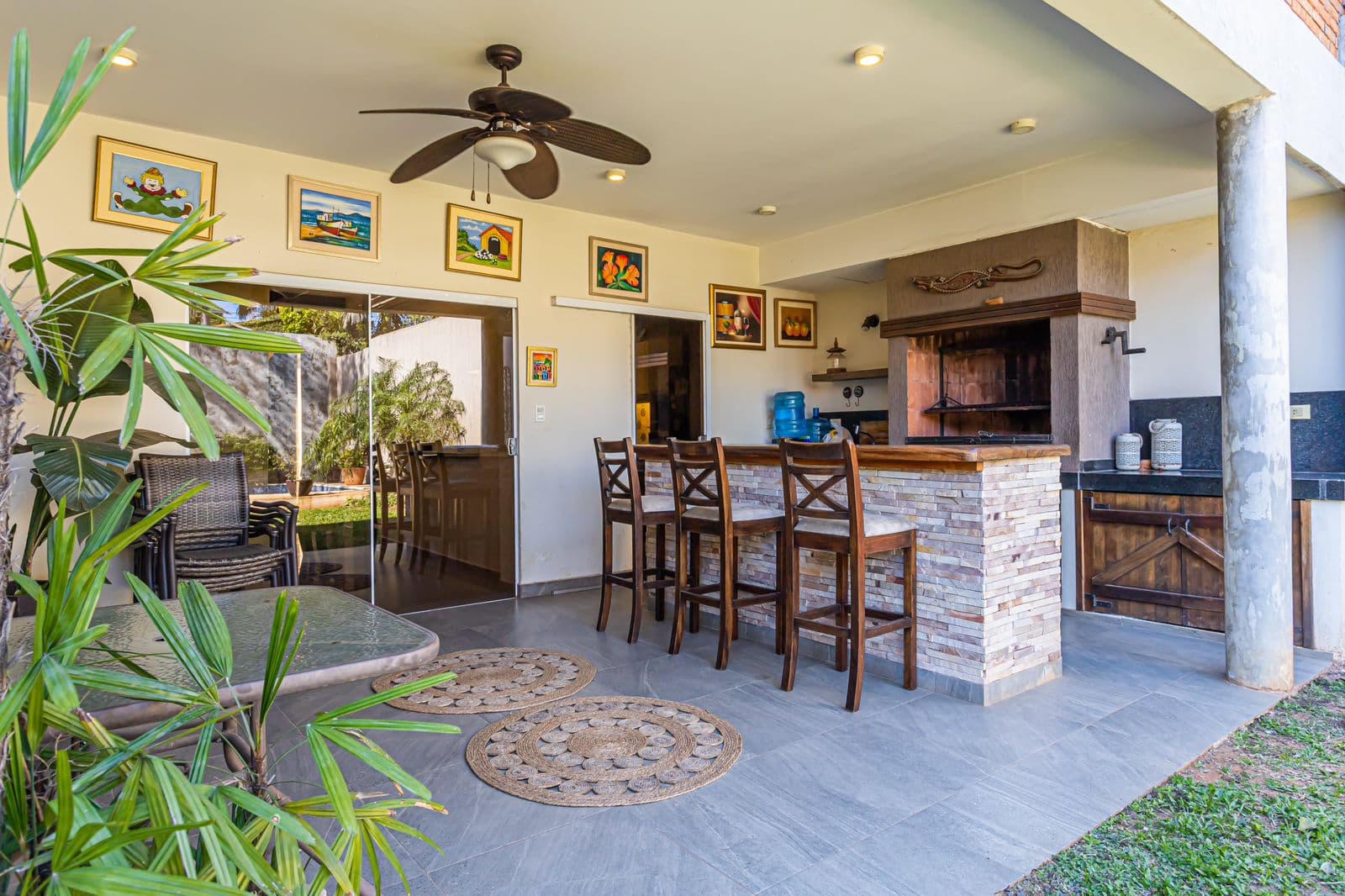 Hermosa casa en barrio mburucuya, foto 4