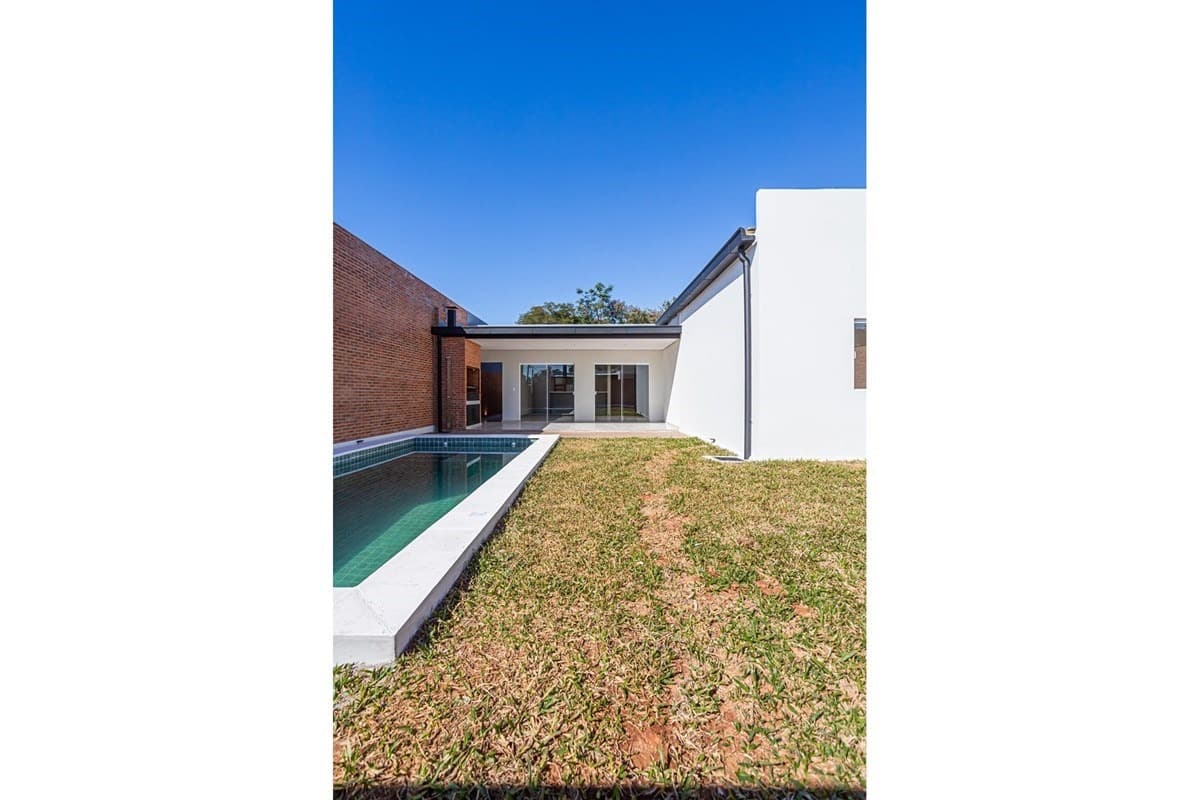 Hermosa casa a estrenar a pasos del aeropuerto, foto 2