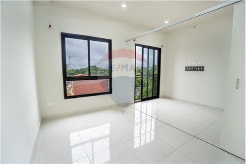 Departamento-Venta-PY Central Luque, foto 5