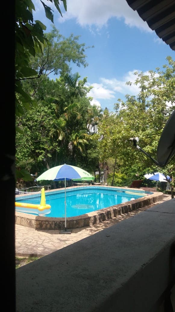 Casa En San Bernardino Pleno Centro, Terreno Grande – 3.200 M² — foto 4