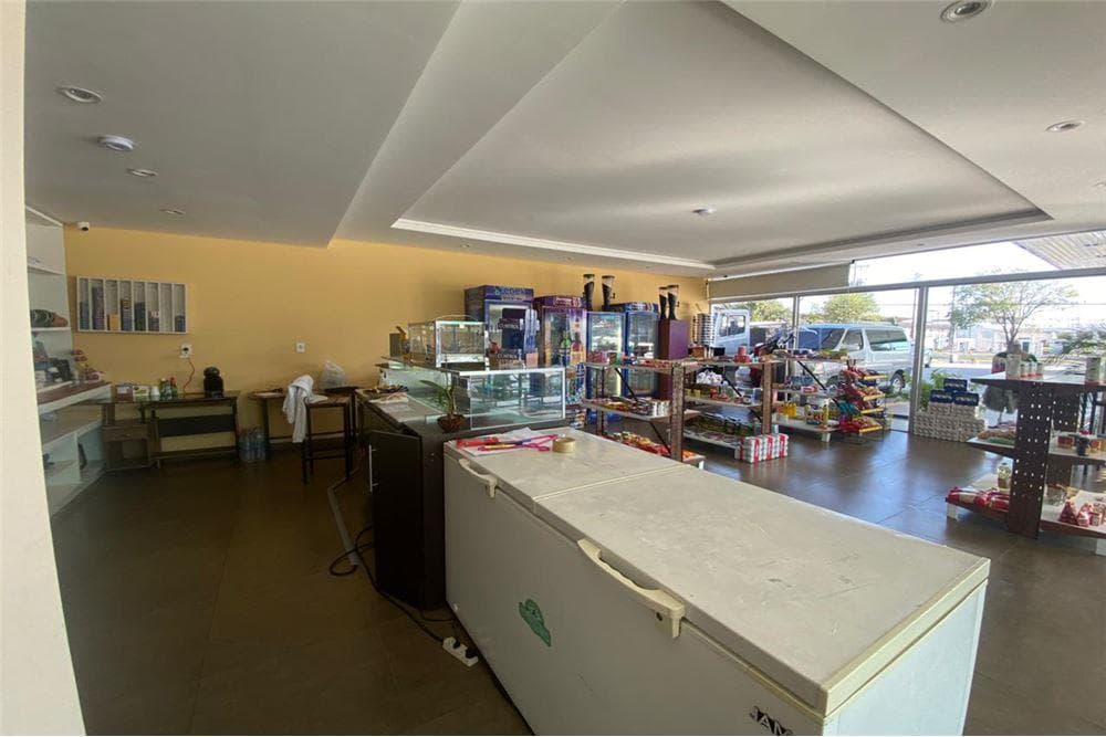 Tienda en estación de servicios, foto 4