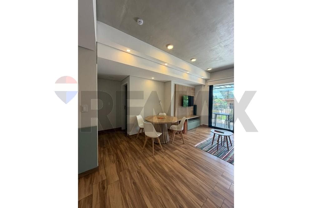 Vendo hermoso depto amoblado en ycua sati