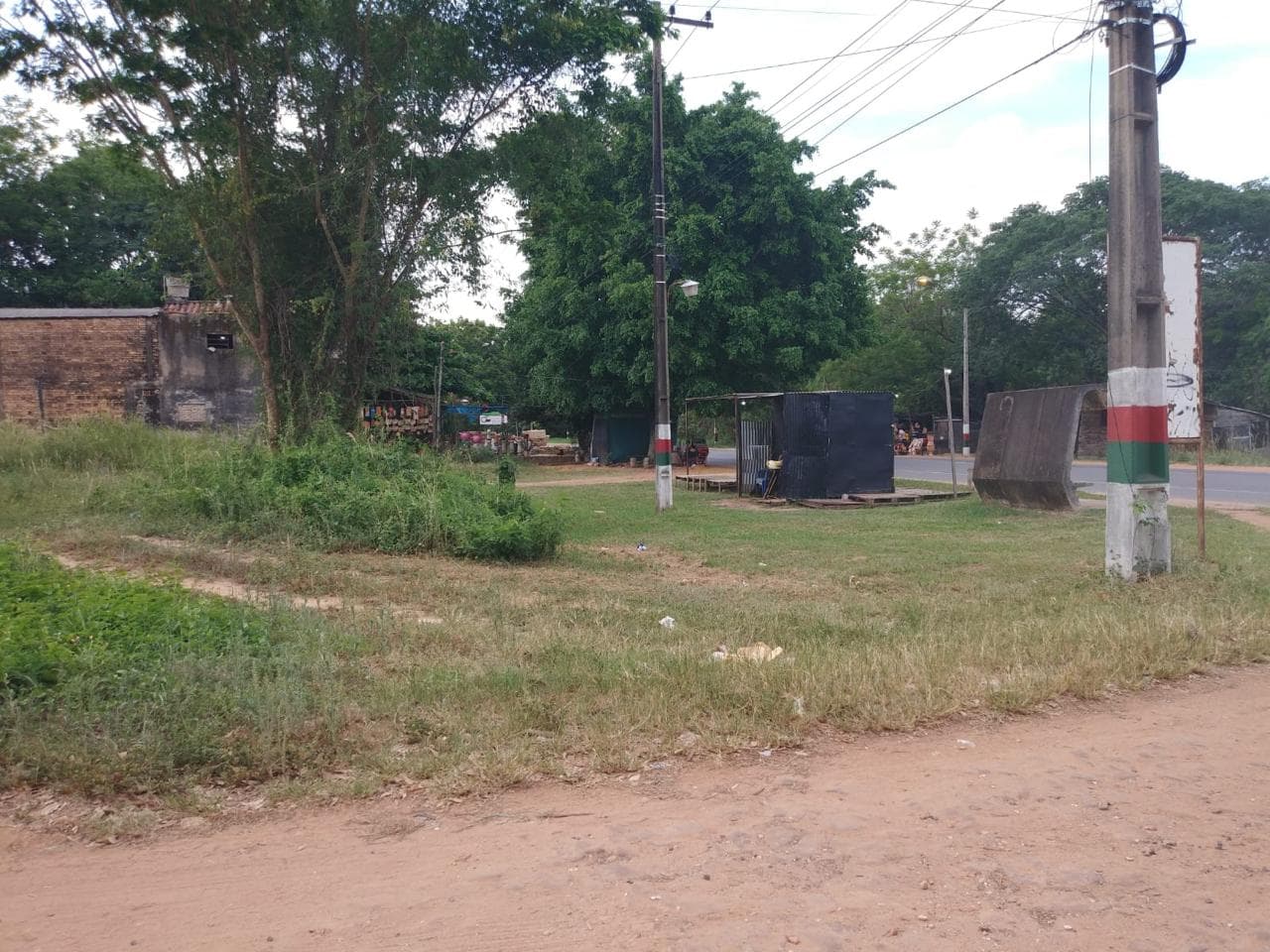 Vendo terreno en aregua barrio recidencial