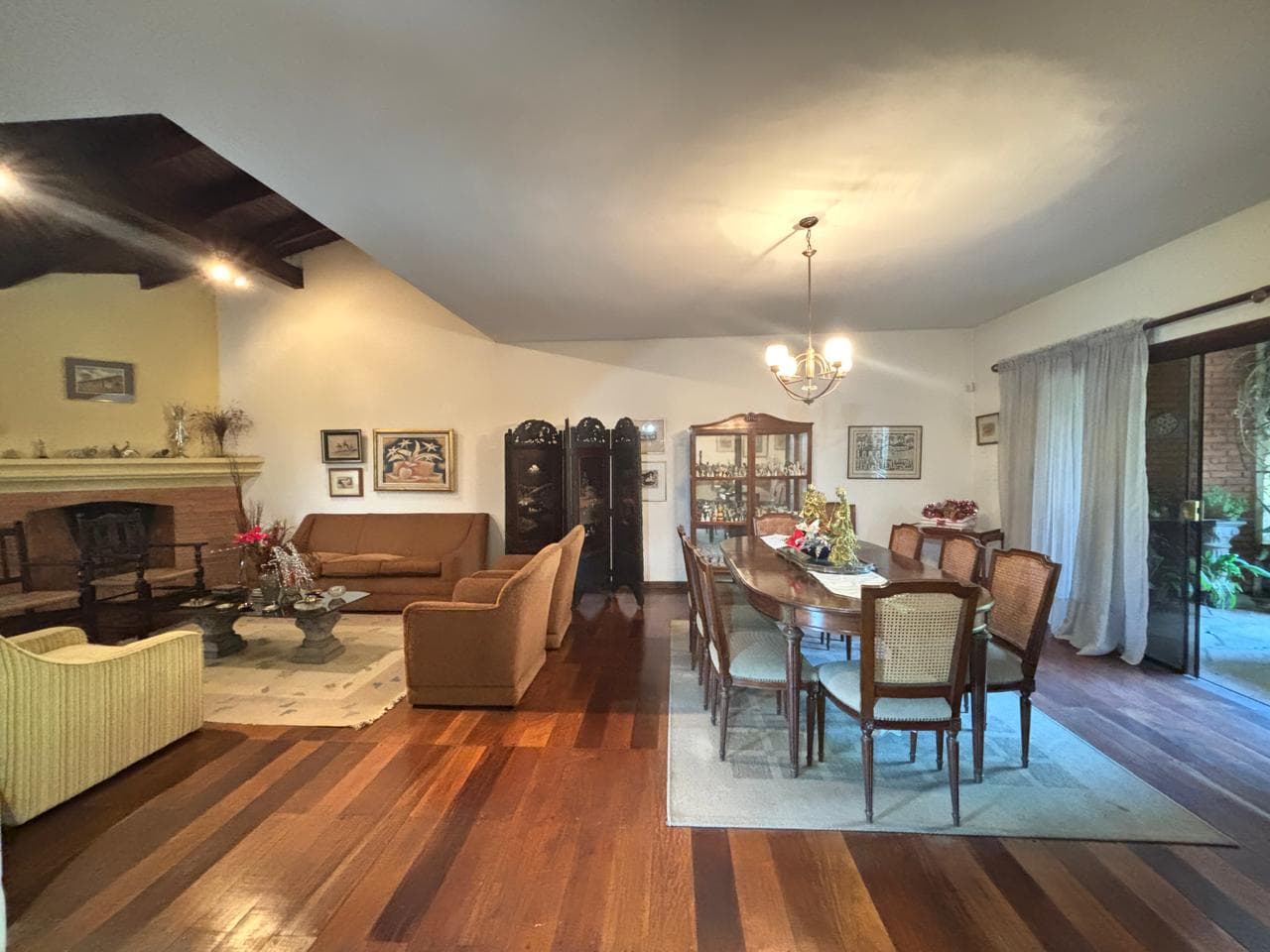 En venta amplia propiedad en Manora, foto 3